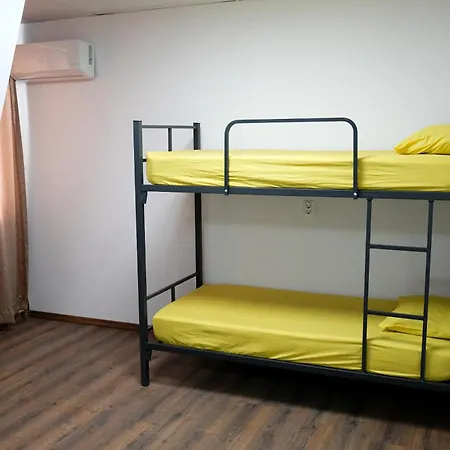 Hostal Tsanovi